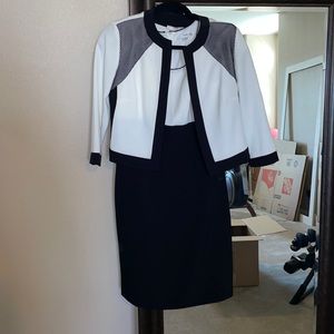 Size 6 Womens Studio One NY sleeveless dress and blazer